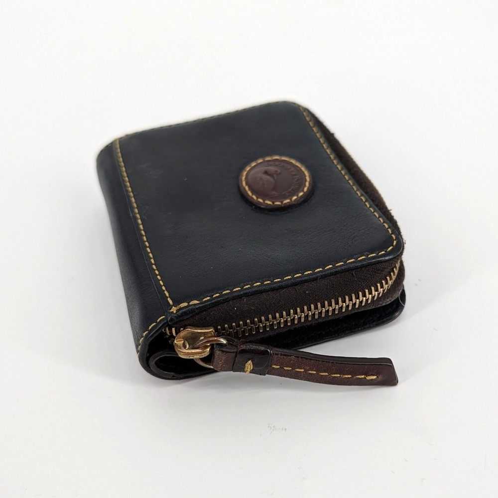 Vintage Dooney Bourke AWL Zip Around Wallet Black Leather‎ Red Interior Duck USA - Picture 2 of 6
